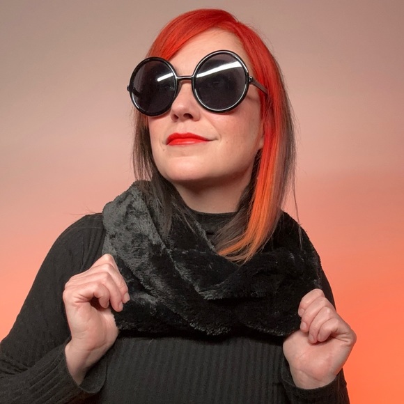 CEJON / Black Faux Fur Infinity Scarf - Picture 2 of 7